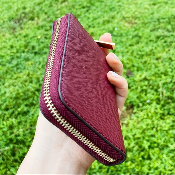 Gaby’sBags💕NWT Tory Burch Wallet - Picture 8 of 10